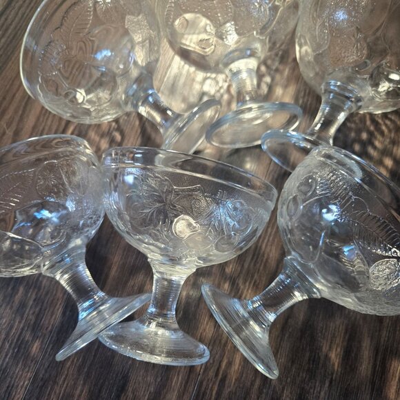 Vintage LUMINARC (France) Set of Six Fruit Pattern Embossed Dessert Cups - Picture 5 of 14